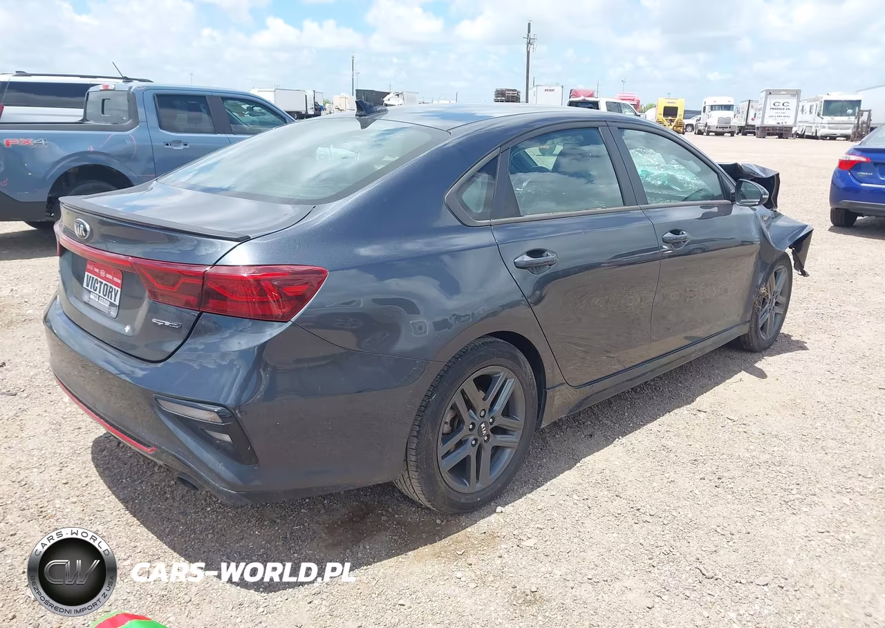 2020 Kia Forte Gt-Line VIN:3KPF34AD5LE248623 - 4