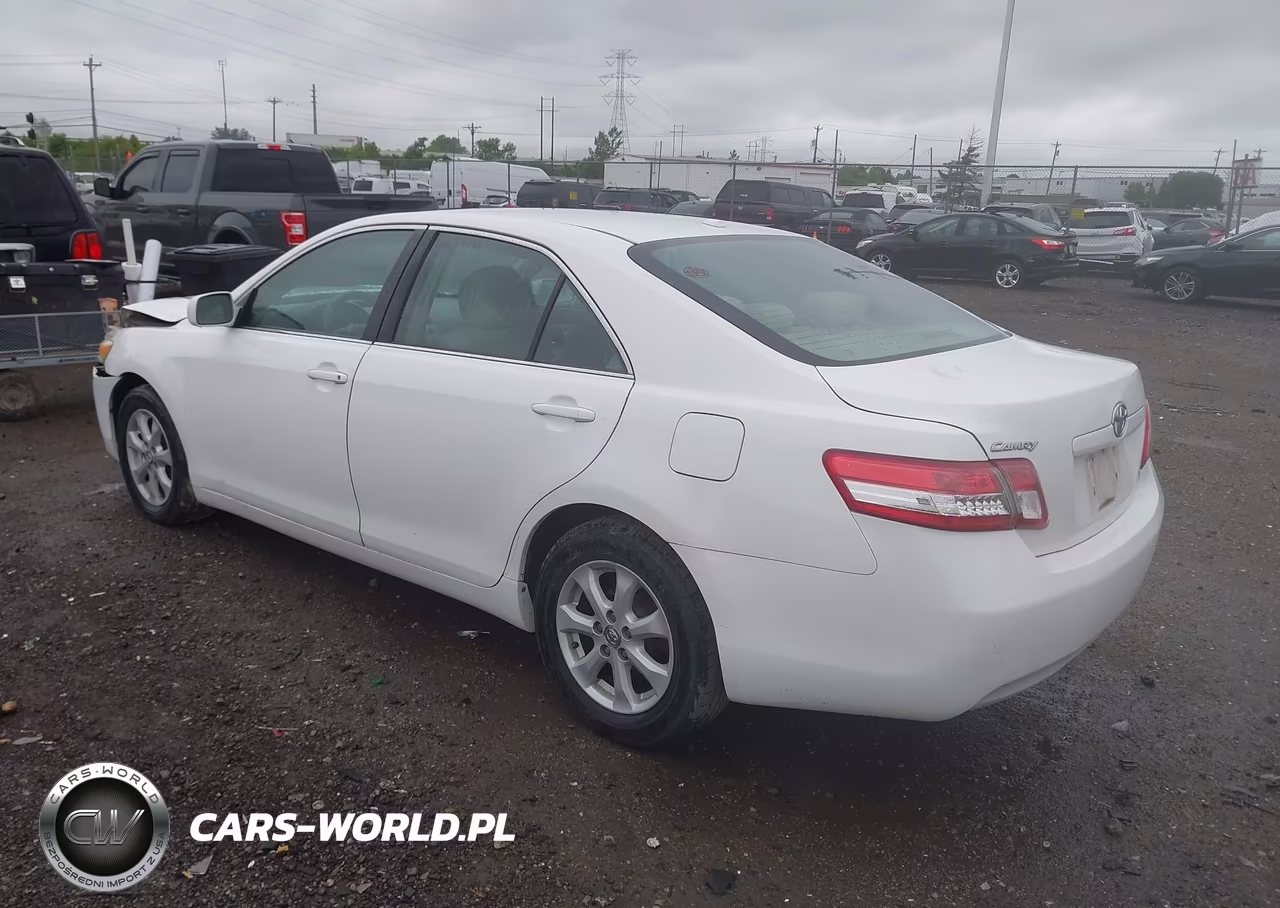 2011 Toyota Camry Le VIN:4T1BF3EK3BU749322 - 3