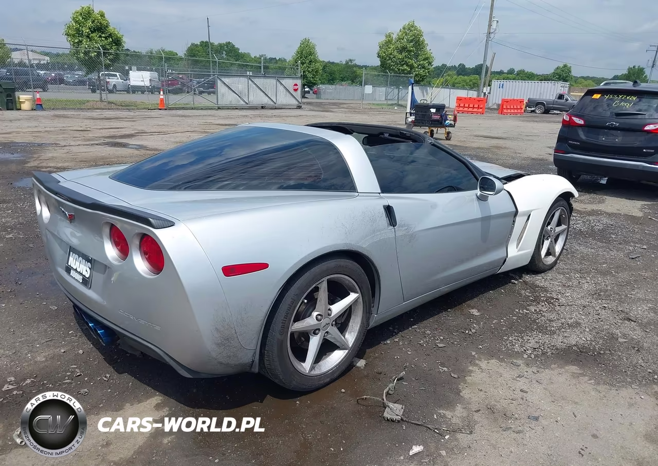 2011 Chevrolet Corvette VIN:1G1YF2DW5B5100623 - 4