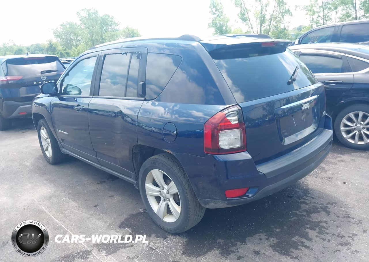 2014 Jeep Compass Latitude VIN:1C4NJCEB9ED660052 - 3