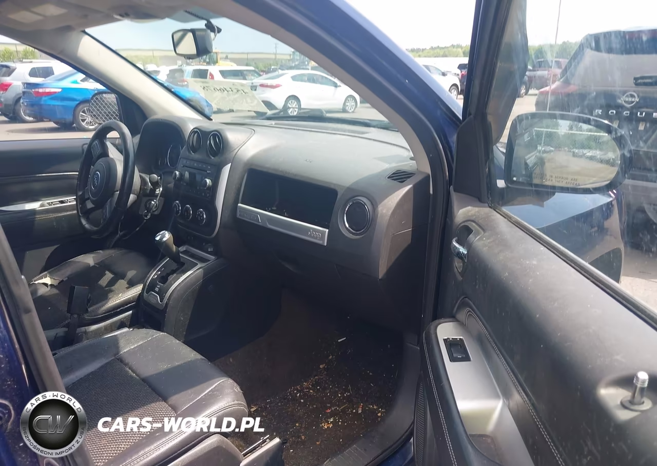 2014 Jeep Compass Latitude VIN:1C4NJCEB9ED660052 - 5