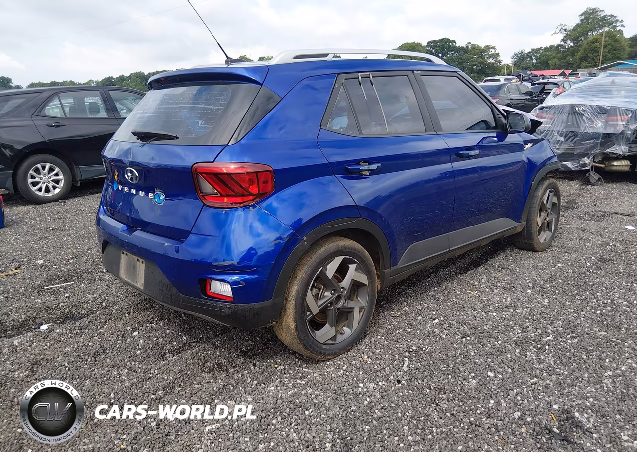 2023 Hyundai Venue Sel VIN:KMHRC8A35PU266084 - 4
