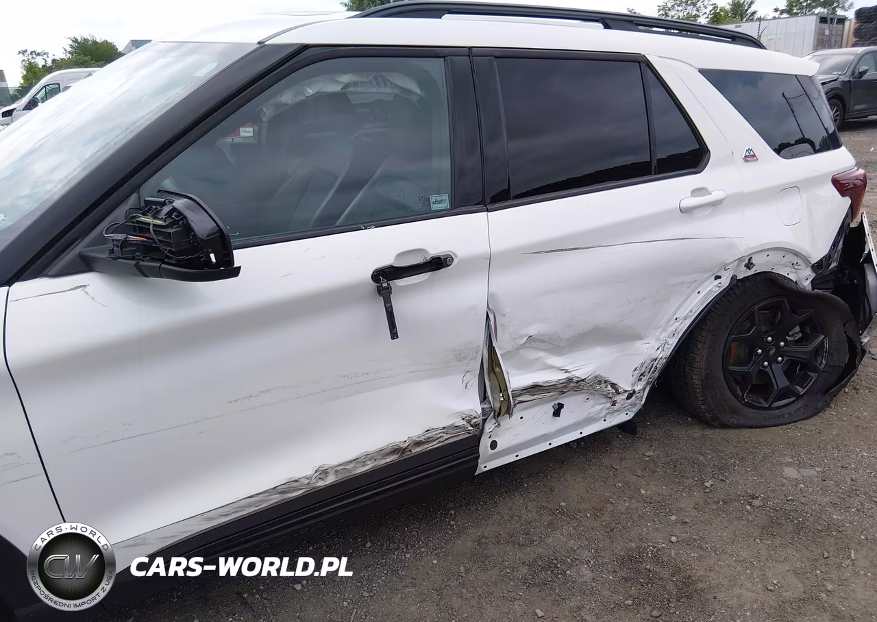 2023 Ford Explorer Timberline VIN:1FMSK8JH8PGC28542 - 6