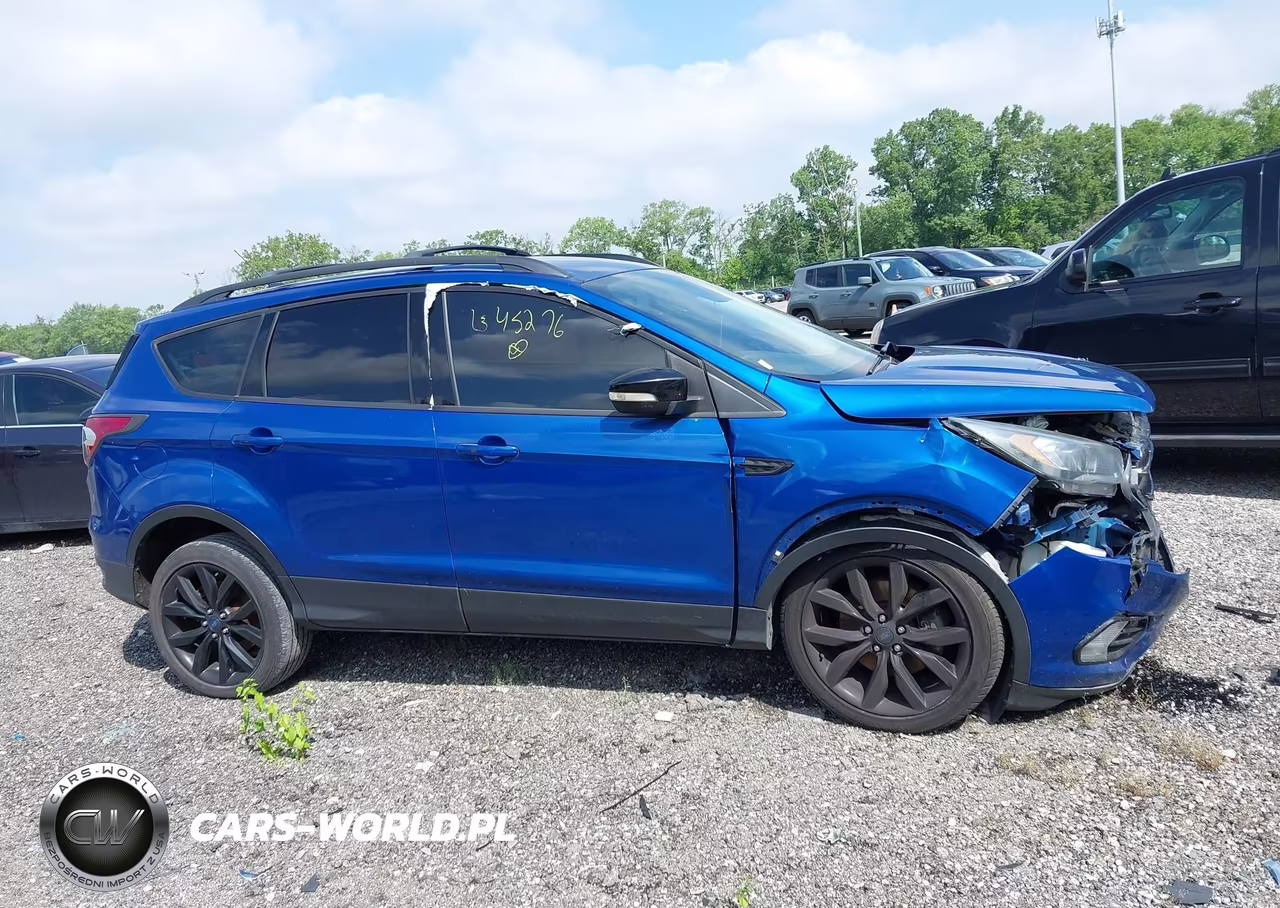 2017 Ford Escape Titanium VIN:1FMCU9JD8HUB45276 - 13
