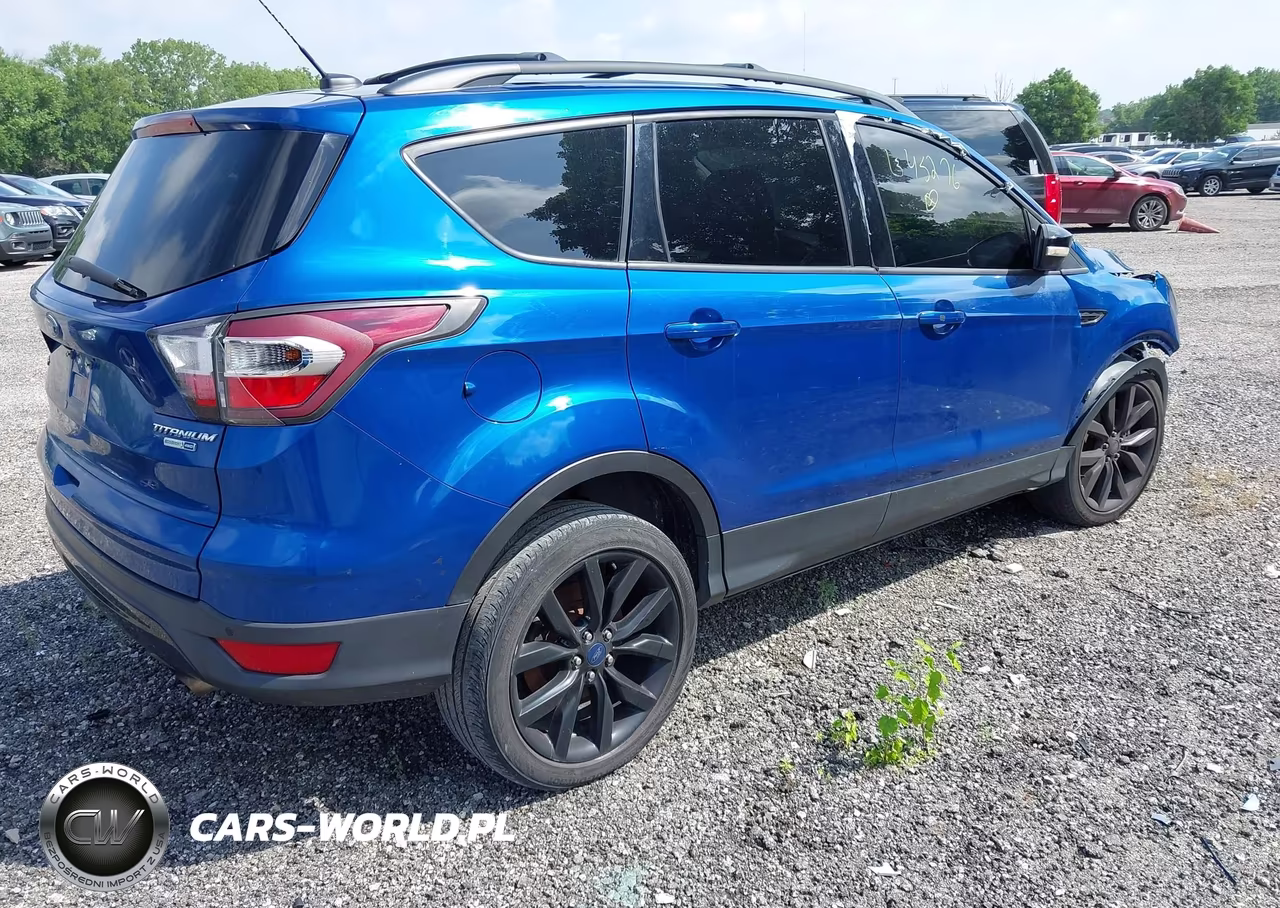 2017 Ford Escape Titanium VIN:1FMCU9JD8HUB45276 - 4