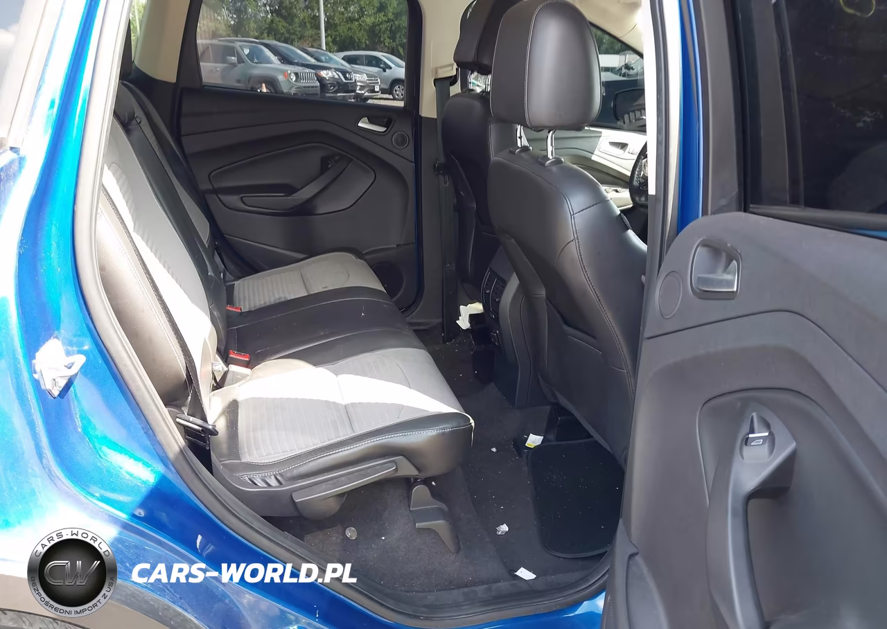 2017 Ford Escape Titanium VIN:1FMCU9JD8HUB45276 - 8