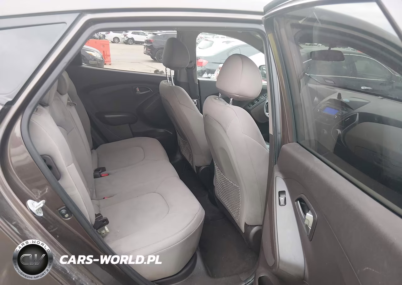 2015 Hyundai Tucson Gls VIN:KM8JT3AF6FU967905 - 8