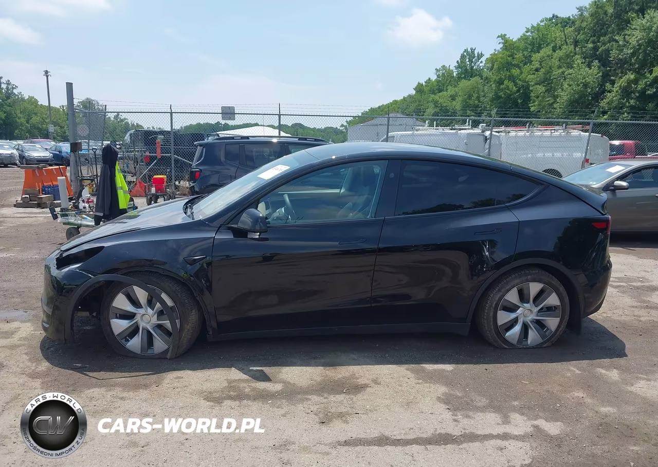 2023 Tesla Model Y Awd-Long Range Dual Motor All-Wheel Drive VIN:7SAYGDEE2PA212467 - 13