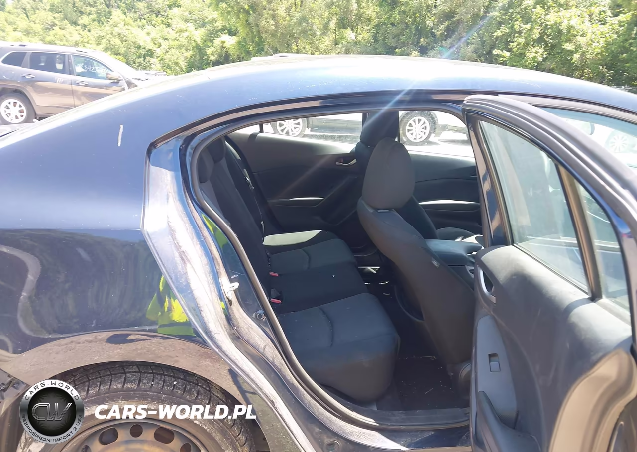 2016 Mazda Mazda3 I Sport VIN:3MZBM1T78GM316617 - 8