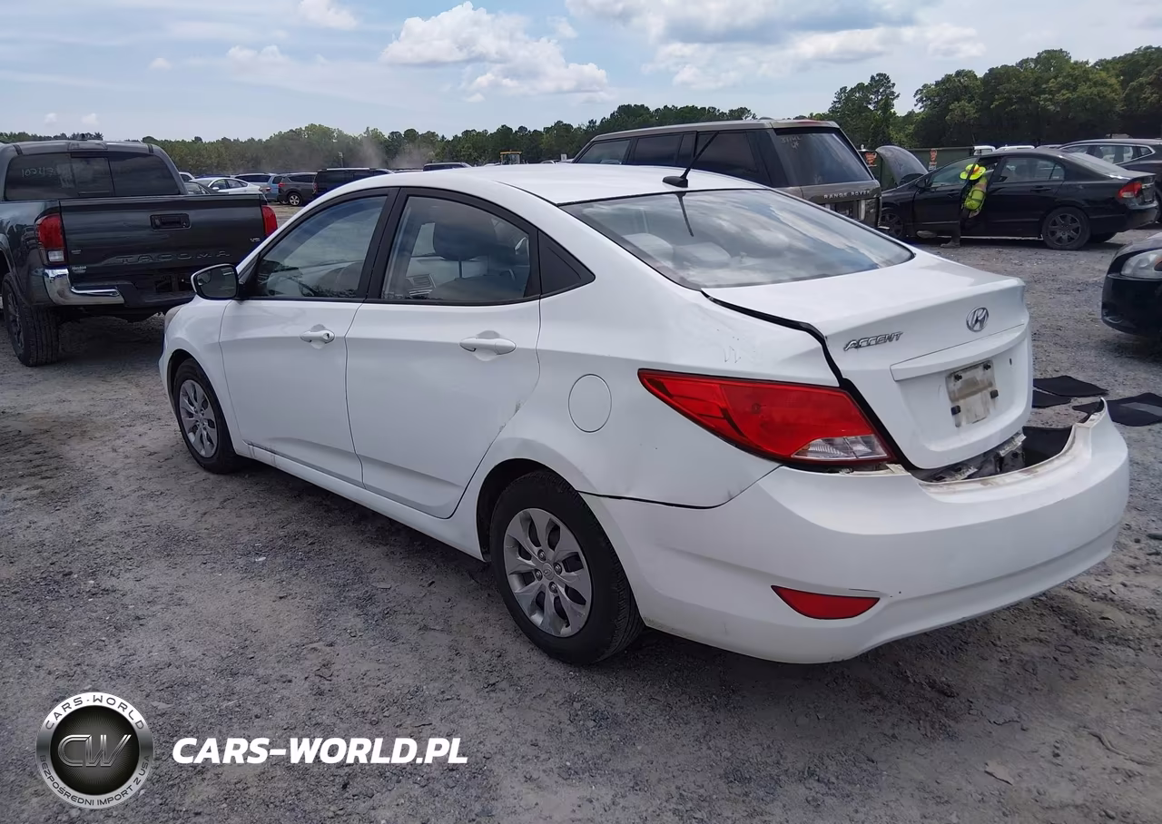 2015 Hyundai Accent Gls VIN:KMHCT4AE7FU800393 - 3