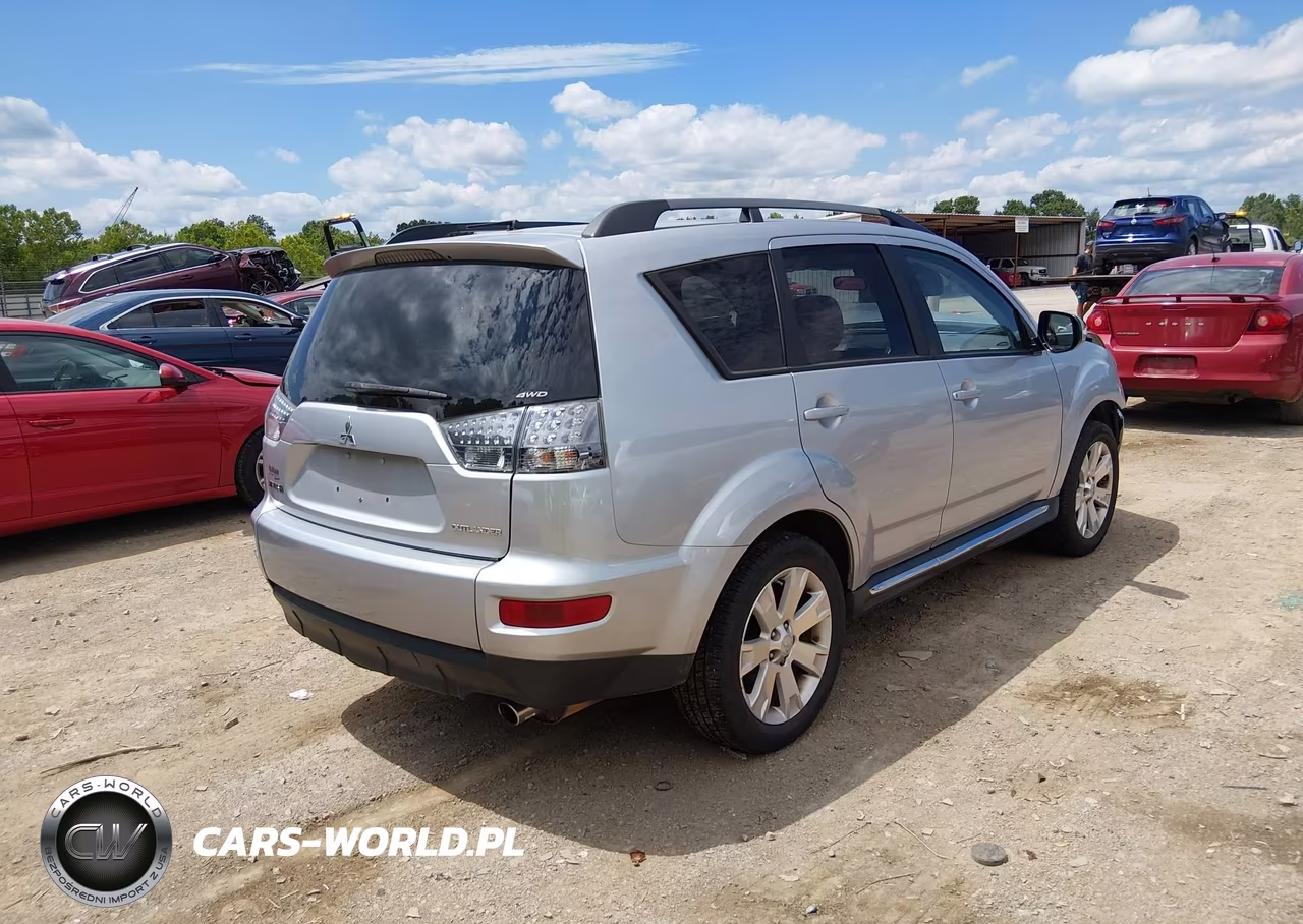 2011 Mitsubishi Outlander Se VIN:JA4JT3AW7BU038573 - 4