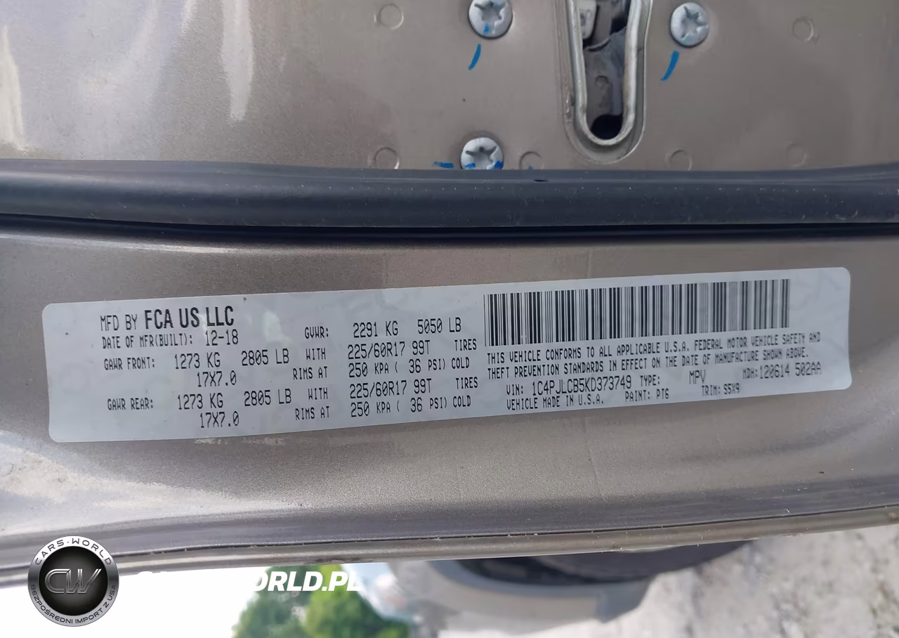 2019 Jeep Cherokee Latitude Fwd VIN:1C4PJLCB5KD373749 - 9