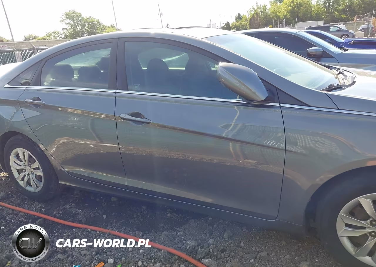 2011 Hyundai Sonata Gls VIN:5NPEB4AC1BH015077 - 13