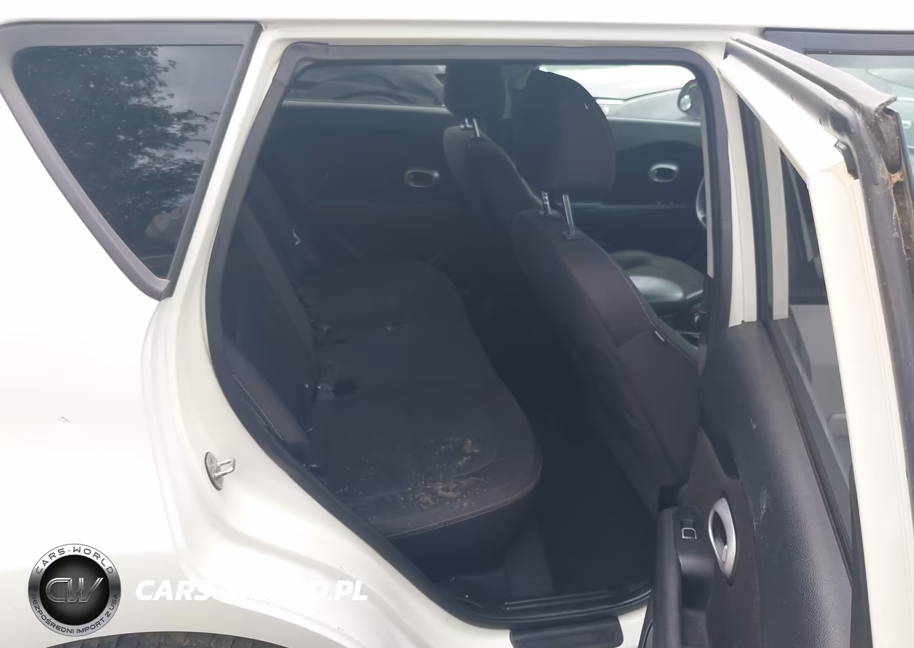 2017 Kia Soul VIN:KNDJN2A25H7422138 - 8