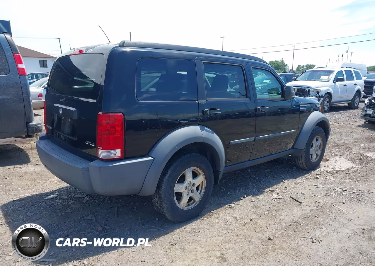 2007 Dodge Nitro Sxt VIN:1D8GU28K27W530855 - 4