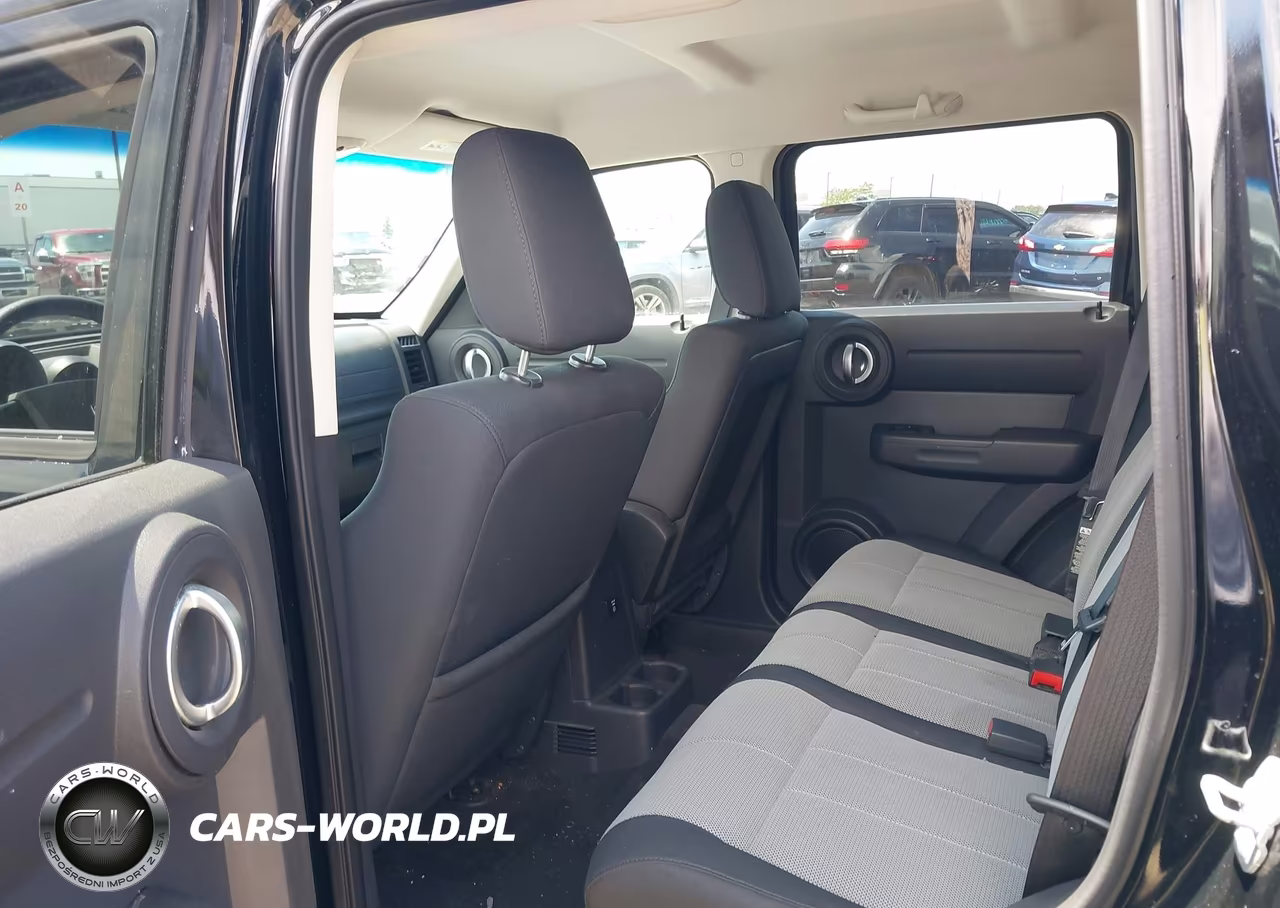 2007 Dodge Nitro Sxt VIN:1D8GU28K27W530855 - 8