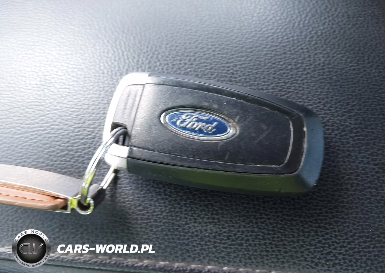 2018 Ford Fusion Titanium VIN:3FA6P0D99JR137766 - 11