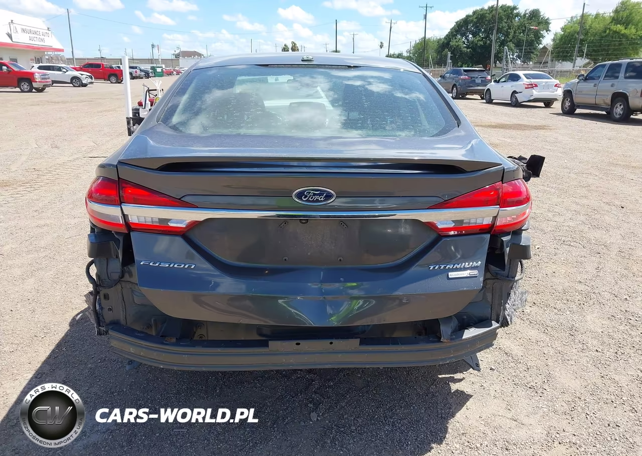 2018 Ford Fusion Titanium VIN:3FA6P0D99JR137766 - 16