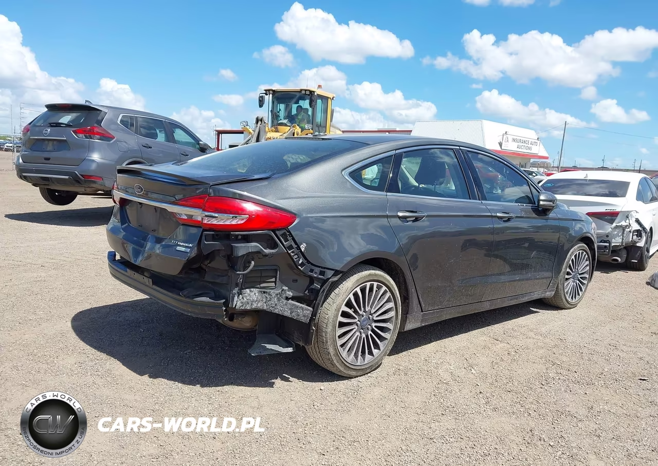 2018 Ford Fusion Titanium VIN:3FA6P0D99JR137766 - 4