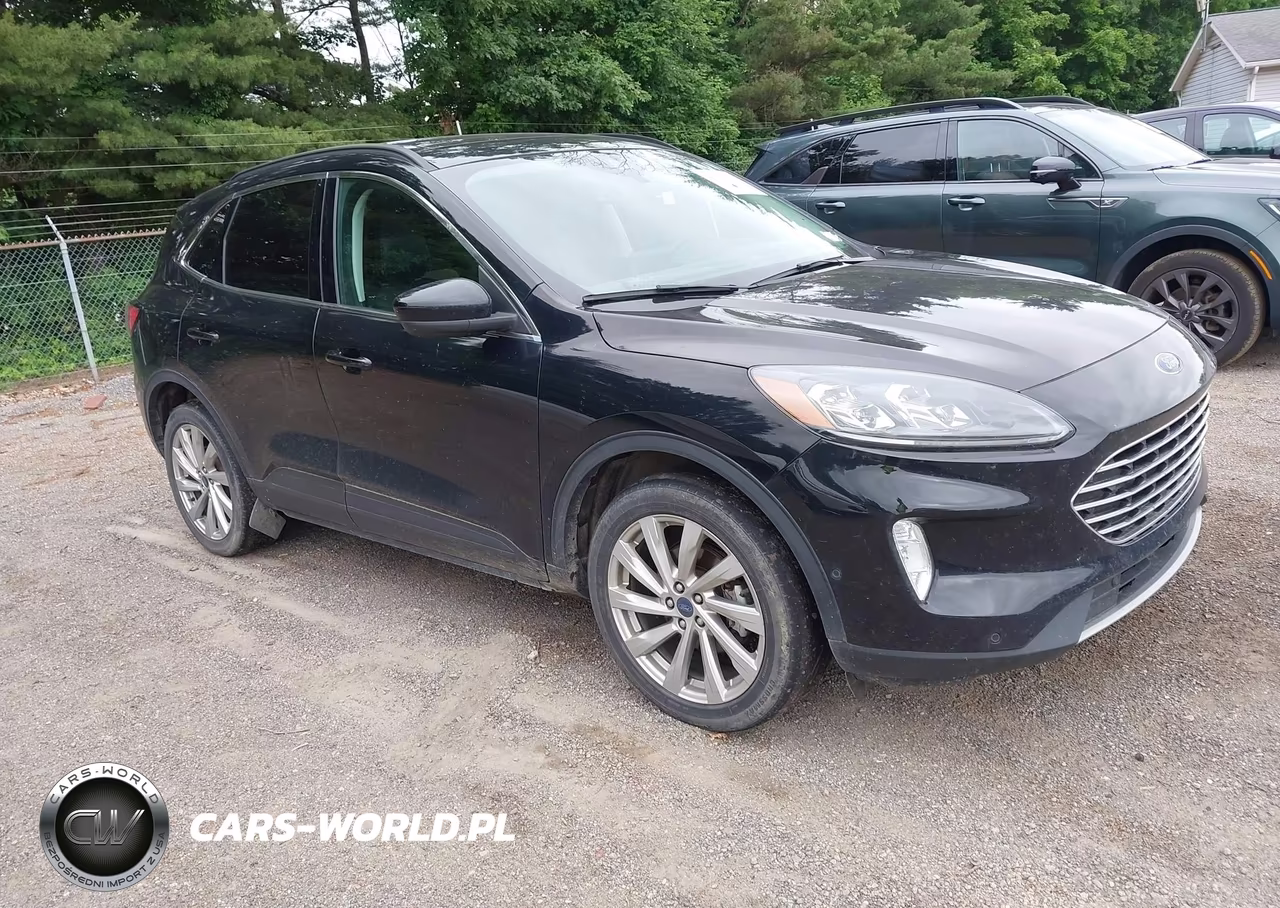 2022 Ford Escape Titanium – zdjęcie 1 z 16