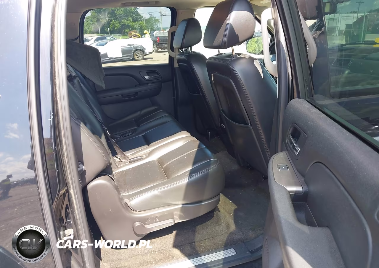 2007 Chevrolet Suburban Lt VIN:3GNFK16367G304345 - 8