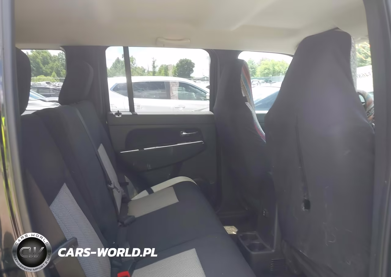 2009 Jeep Liberty Sport VIN:1J8GN28K59W545552 - 8