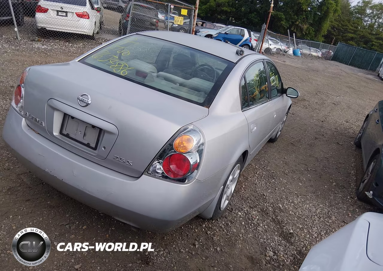 2002 Nissan Altima 2.5 S VIN:1N4AL11D02C235640 - 4