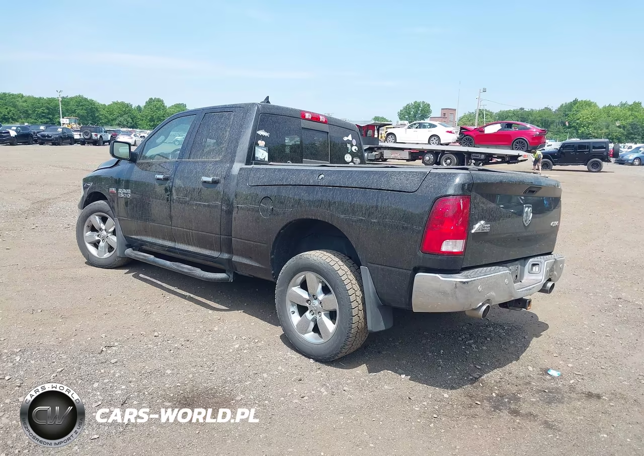 2015 Ram 1500 Big Horn VIN:1C6RR7GT1FS698323 - 3