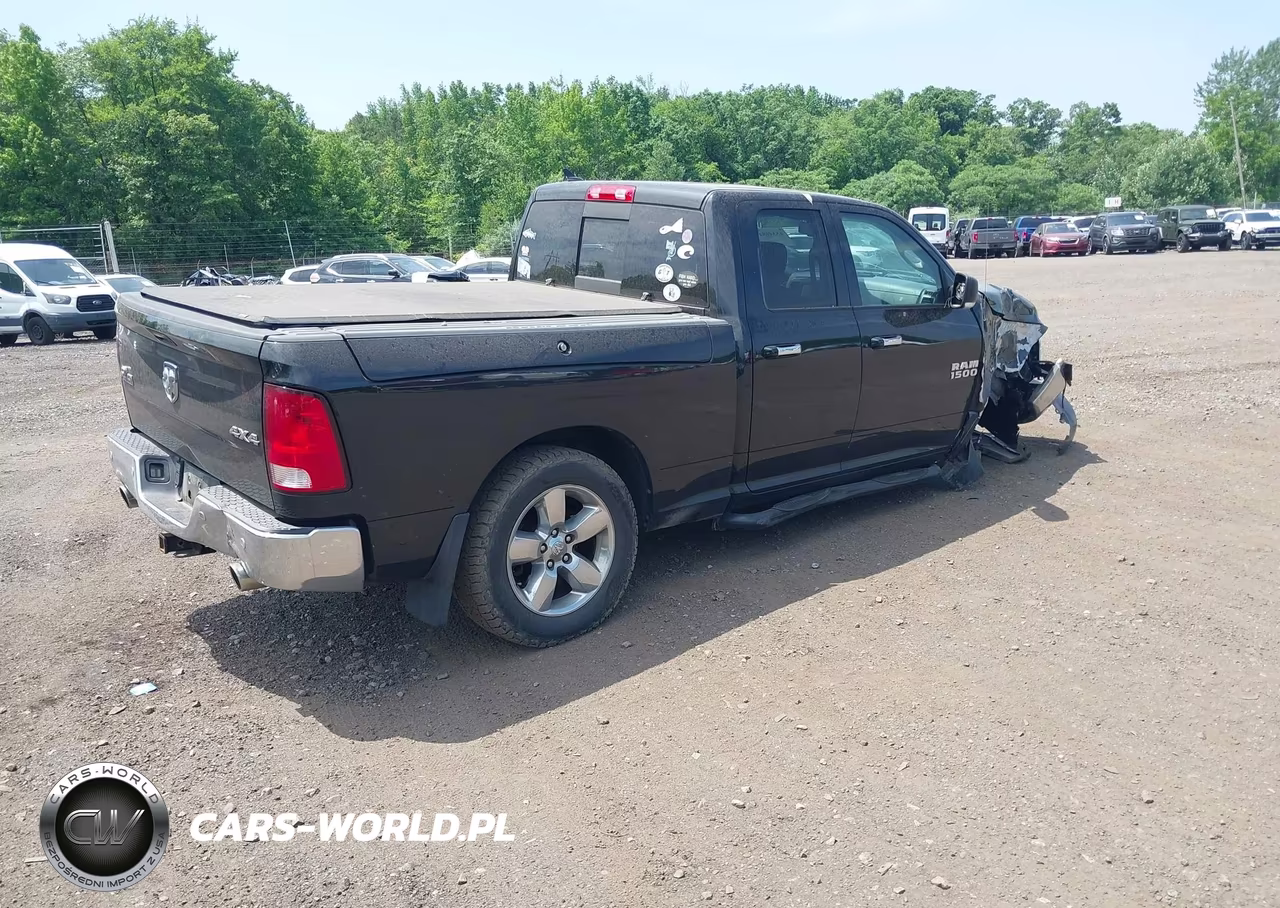 2015 Ram 1500 Big Horn VIN:1C6RR7GT1FS698323 - 4