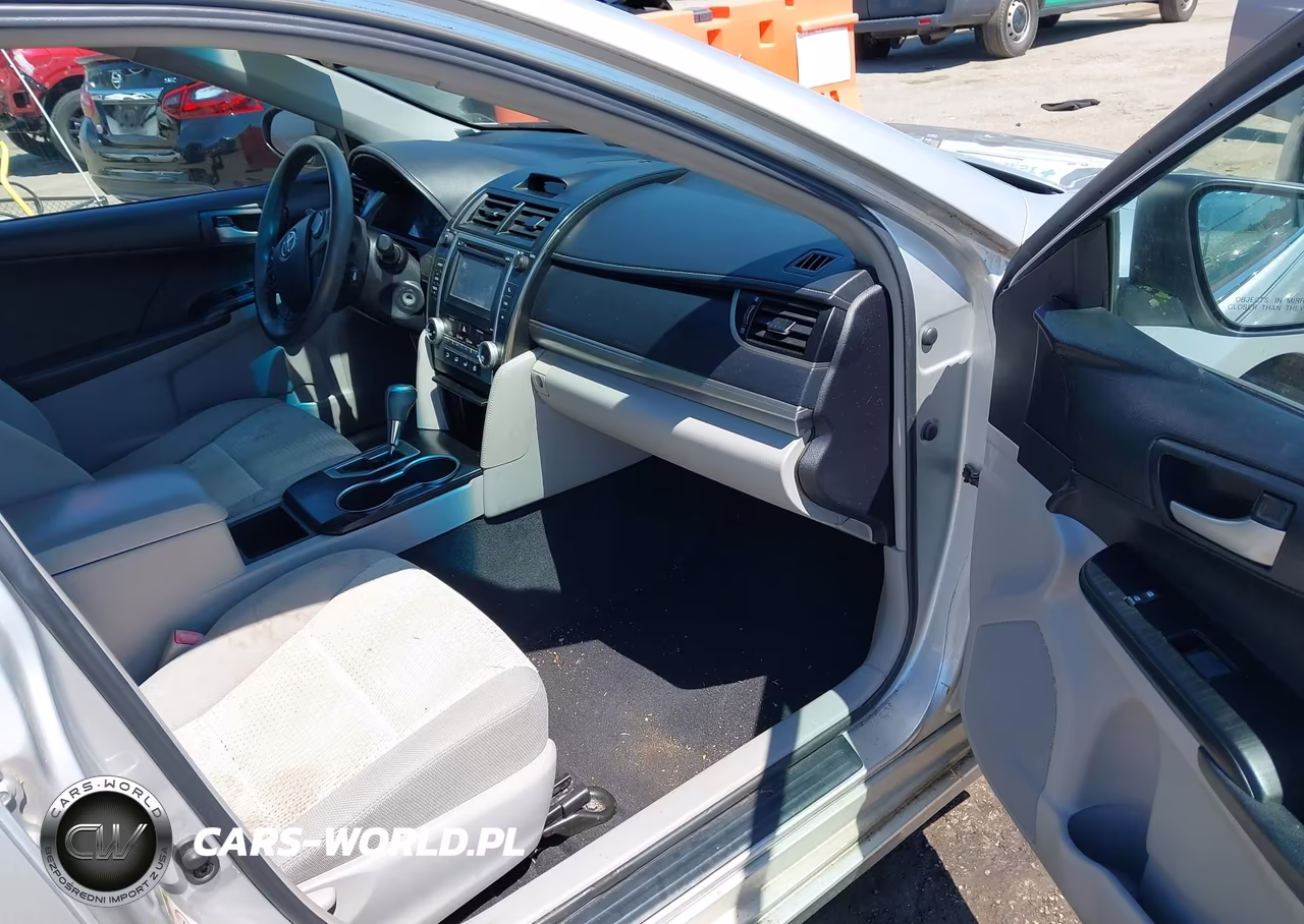 2014 Toyota Camry L VIN:4T4BF1FK4ER355017 - 5
