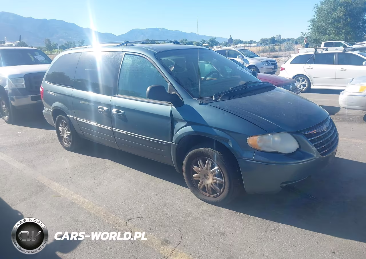 2005 Chrysler Town & Country Limited