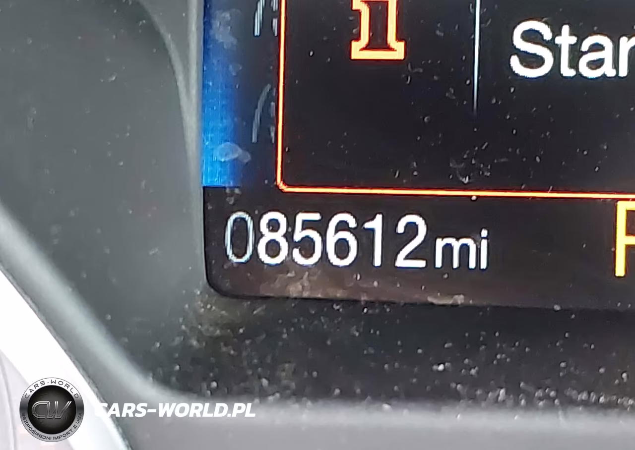 2018 Ford Focus Titanium VIN:1FADP3N22JL261905 - 15