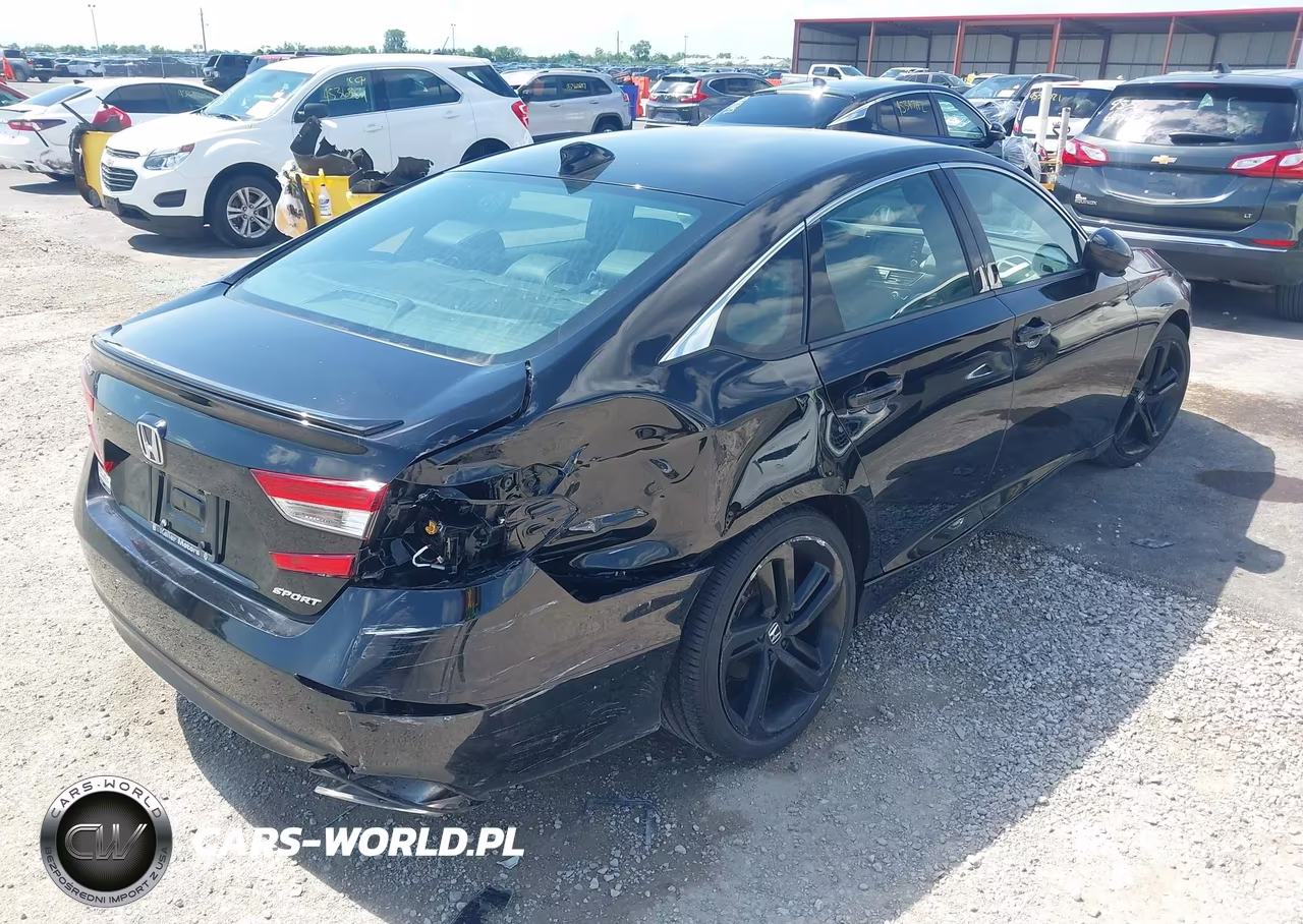 2018 Honda Accord Sport VIN:1HGCV1F33JA025669 - 4
