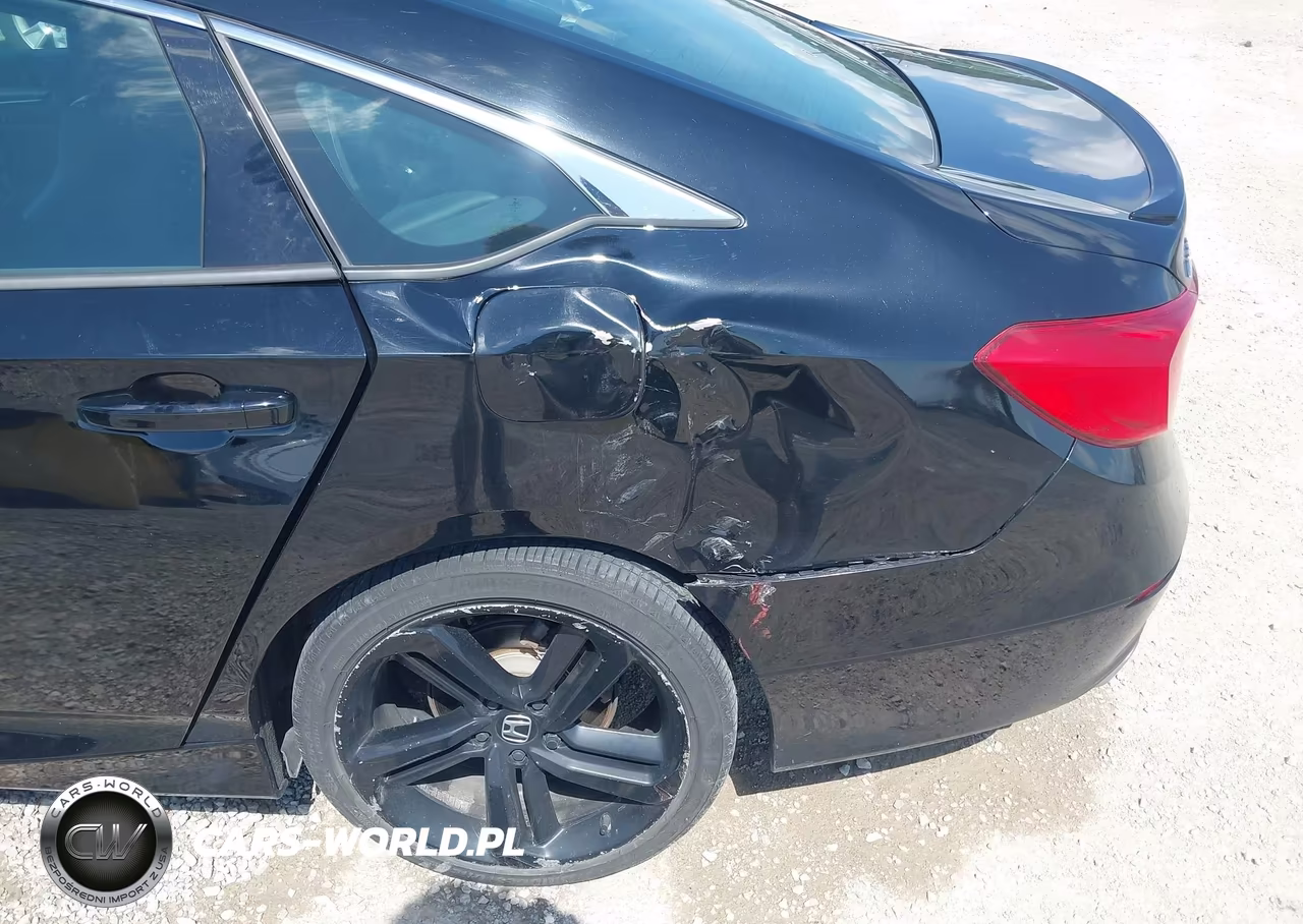 2018 Honda Accord Sport VIN:1HGCV1F33JA025669 - 6