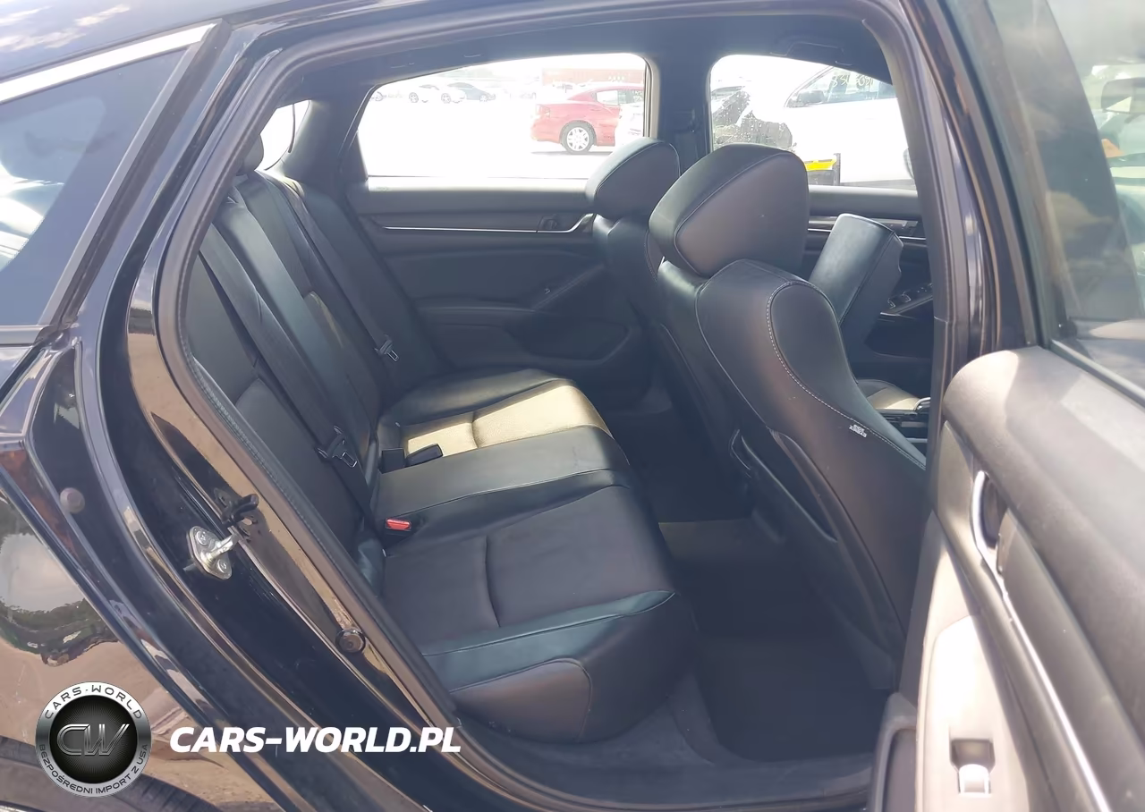 2018 Honda Accord Sport VIN:1HGCV1F33JA025669 - 8