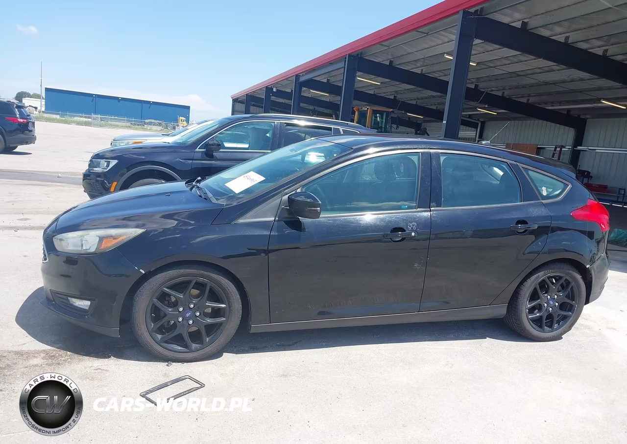 2016 Ford Focus Se VIN:1FADP3K24GL275432 - 14