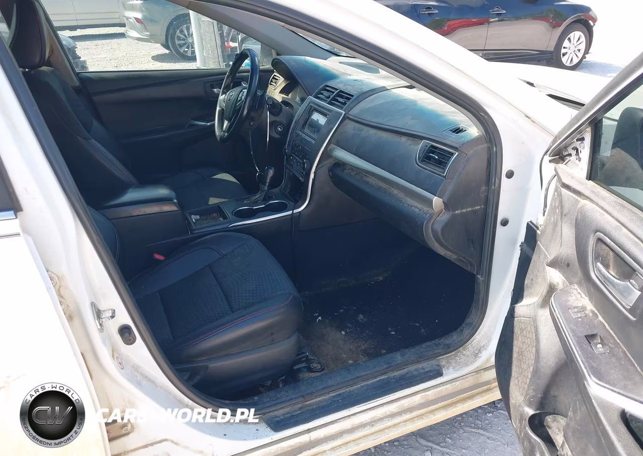 2015 Toyota Camry Se VIN:4T1BF1FK5FU082357 - 5