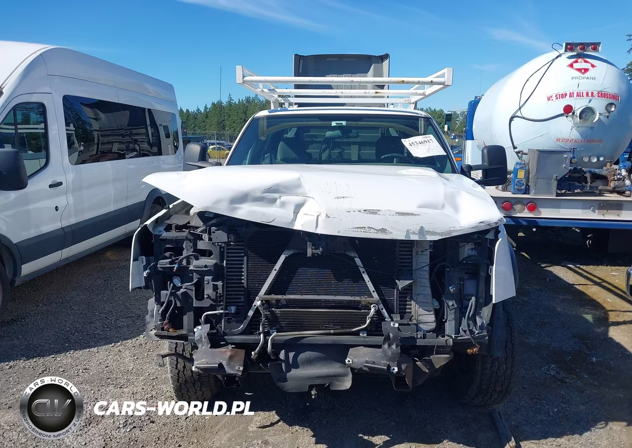 2006 Chevrolet Silverado 3500 Work Truck VIN:1GBHC33D56F190026 - 13