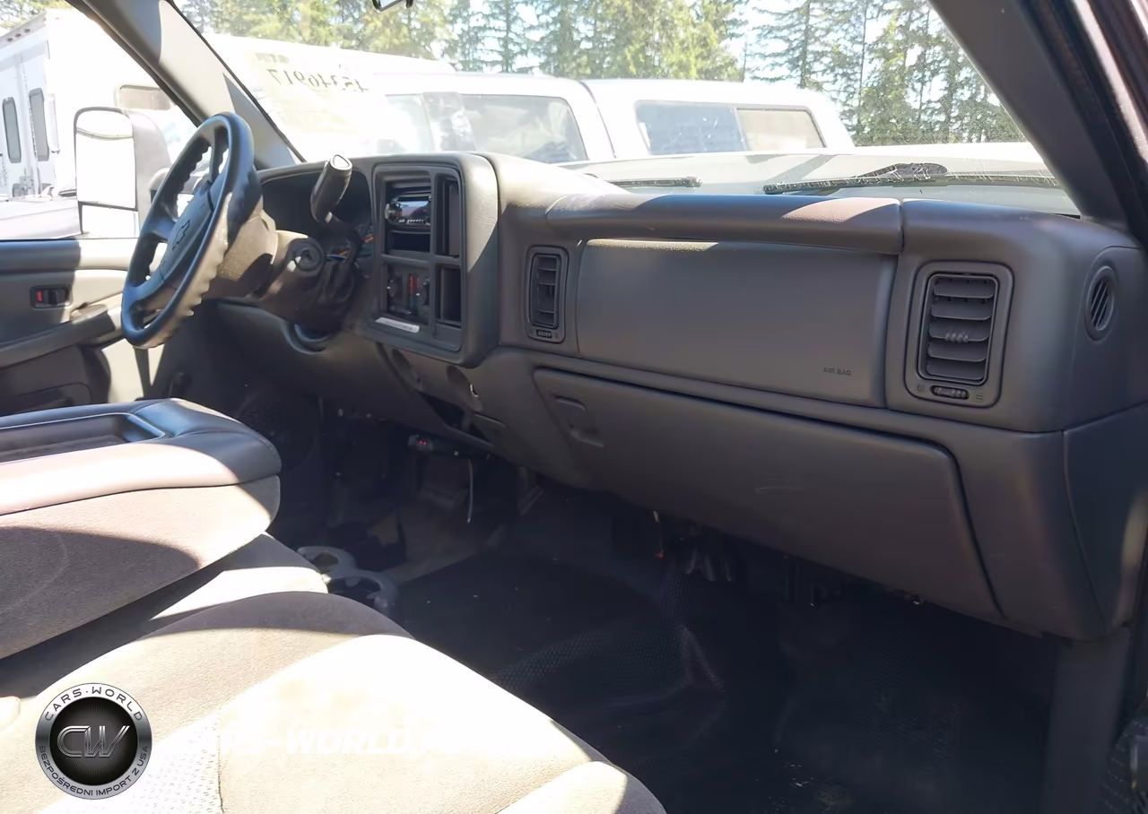 2006 Chevrolet Silverado 3500 Work Truck VIN:1GBHC33D56F190026 - 5