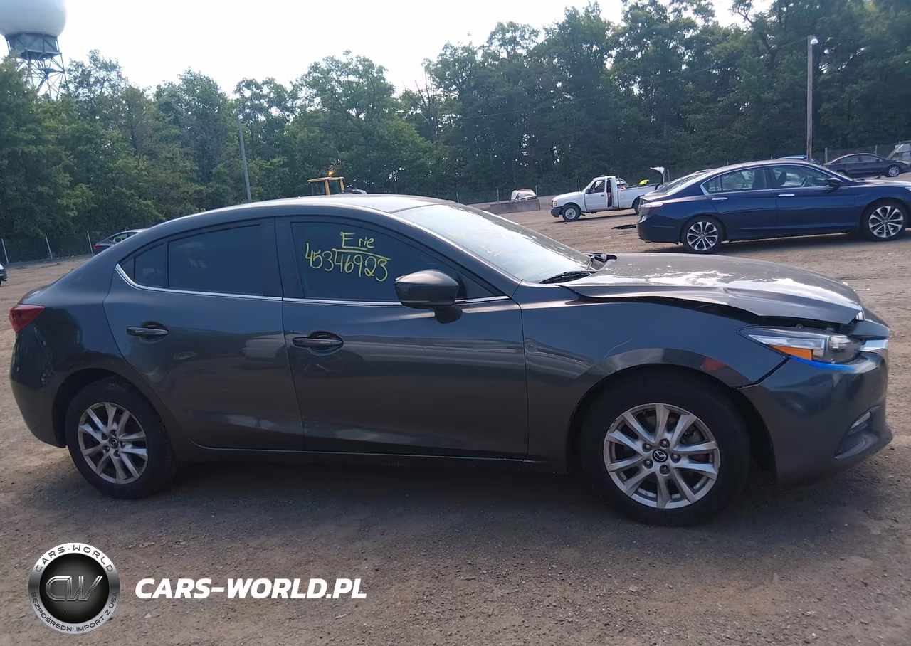 2018 Mazda Mazda3 Sport VIN:3MZBN1U78JM241839 - 13