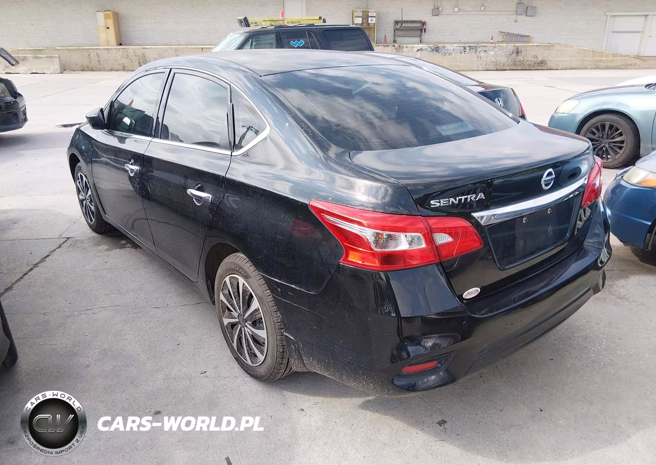 2018 Nissan Sentra S VIN:3N1AB7AP2JY224240 - 3
