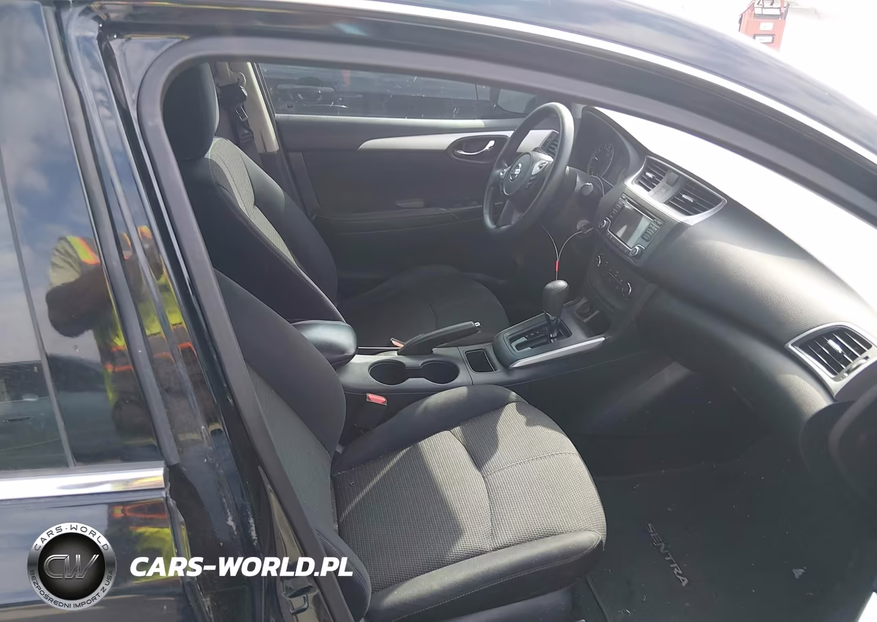 2018 Nissan Sentra S VIN:3N1AB7AP2JY224240 - 5