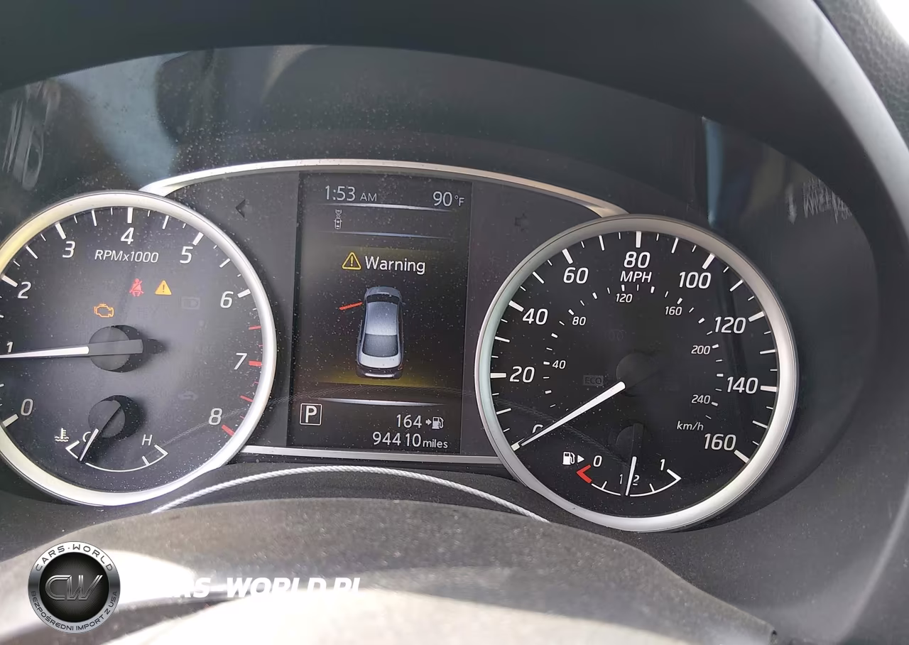 2018 Nissan Sentra S VIN:3N1AB7AP2JY224240 - 7