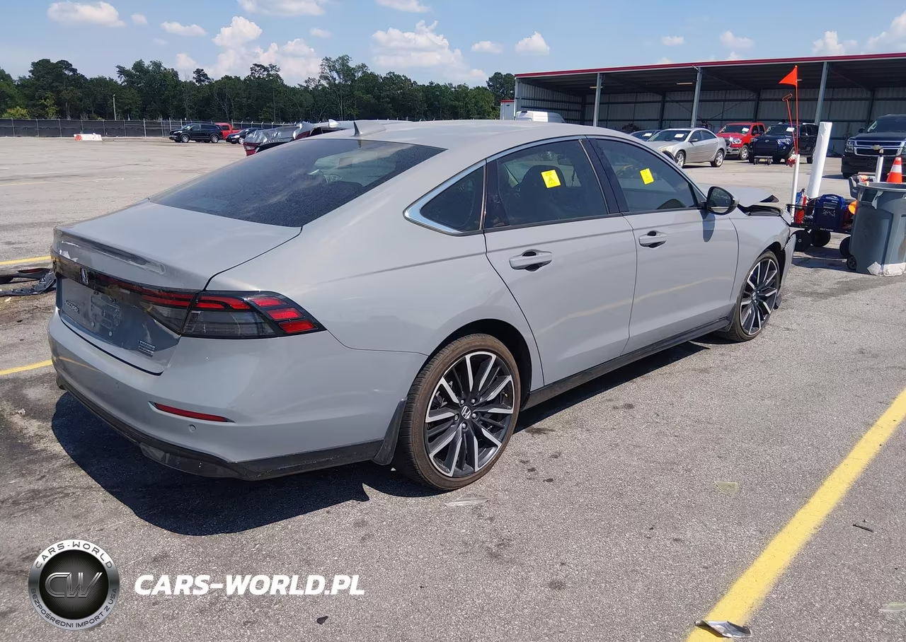 2024 Honda Accord Hybrid Touring VIN:1HGCY2F81RA033029 - 4