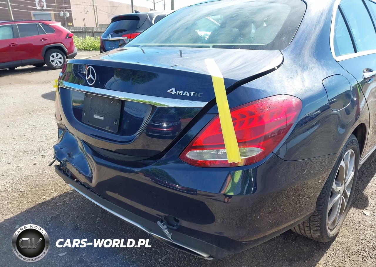 2016 Mercedes-Benz C 300 4Matic VIN:55SWF4KB4GU108484 - 18