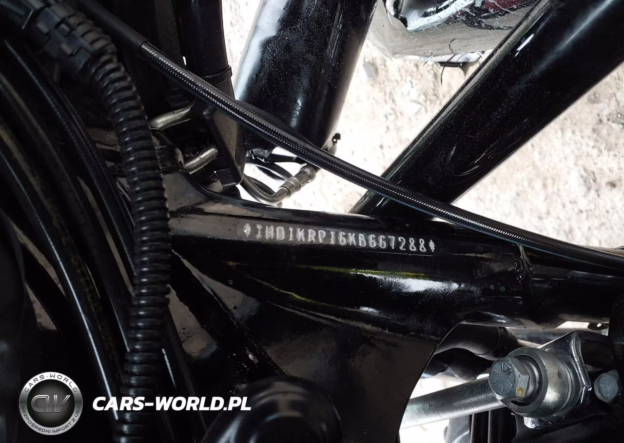 2019 Harley-Davidson Flhxs VIN:1HD1KRP16KB667288 - 10