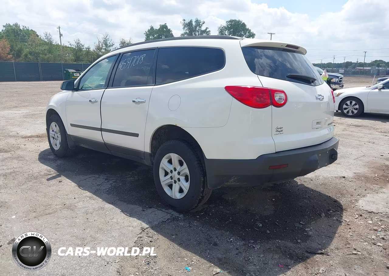 2011 Chevrolet Traverse Ls VIN:1GNKREED8BJ199231 - 3