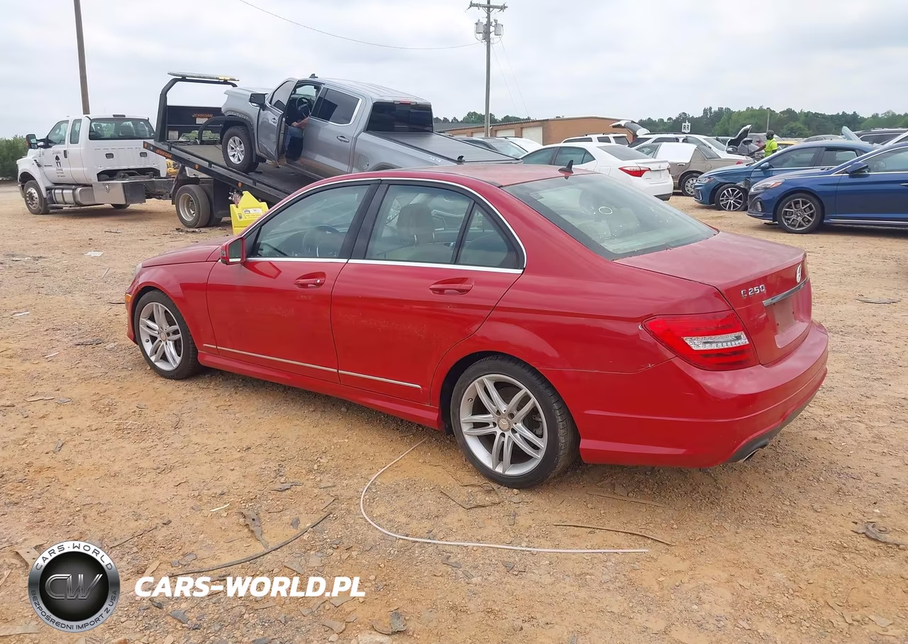 2014 Mercedes-Benz C 250 Sport VIN:WDDGF4HB9EA937317 - 3