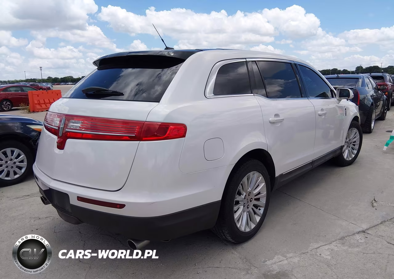 2011 Lincoln Mkt VIN:2LMHJ5FR5BBJ51792 - 4