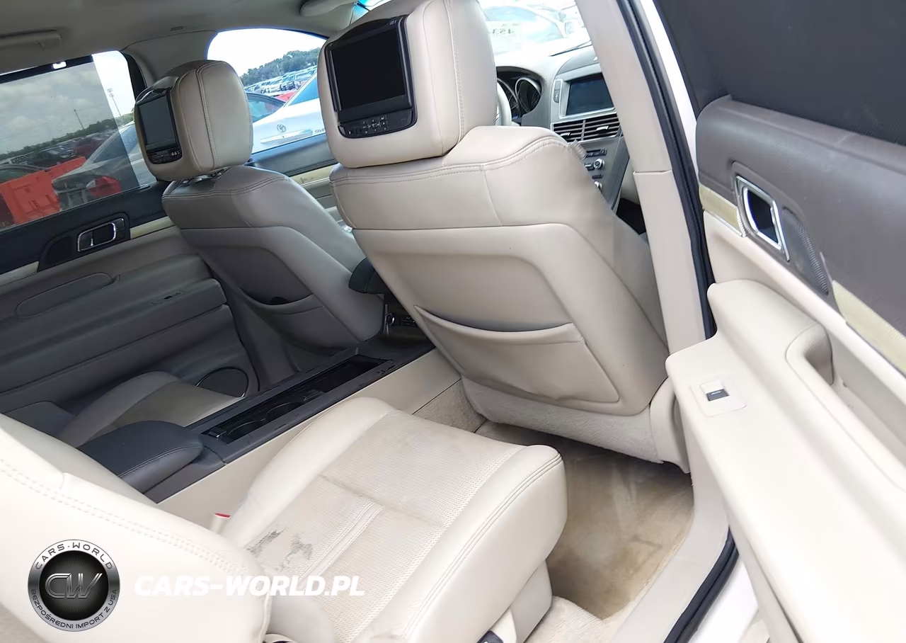 2011 Lincoln Mkt VIN:2LMHJ5FR5BBJ51792 - 8